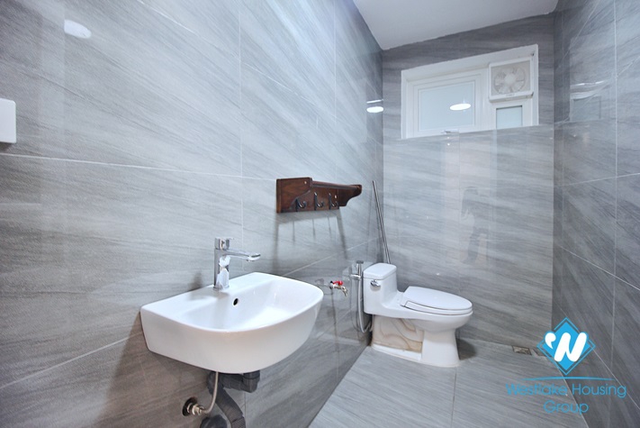 Lake view unfurnished house for rent in Dang Thai Mai, Tay Ho